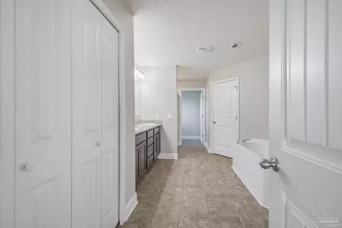 Entry Way - 5526 Mill Race Cir, Pace, FL 32571 photo 12 of 16
