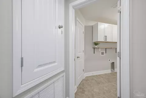 Entry Way - 5526 Mill Race Cir, Pace, FL 32571 photo 8 of 16