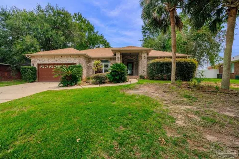 3320 Indian Hills Dr, Pace, FL 32571