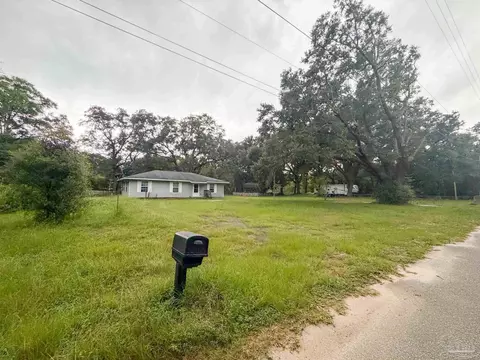 Exterior - 9087 John Hamm Rd, Milton, FL 32583 photo 15 of 18