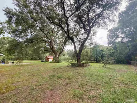 Exterior - 9087 John Hamm Rd, Milton, FL 32583 photo 9 of 18