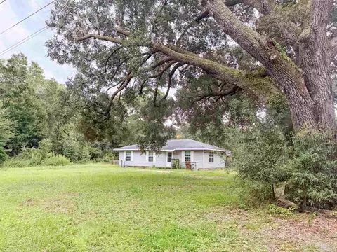 Exterior - 9087 John Hamm Rd, Milton, FL 32583 photo 17 of 18