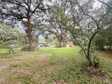 Exterior - 9087 John Hamm Rd, Milton, FL 32583 photo 10 of 18