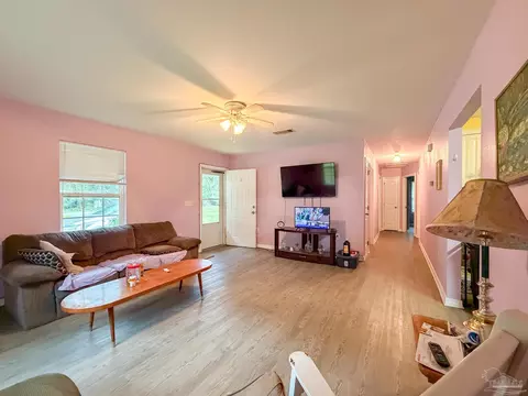 Living - 9087 John Hamm Rd, Milton, FL 32583 photo 2 of 3
