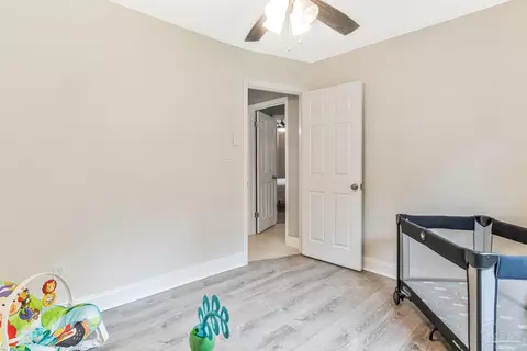 Bedroom - 5521 Ormond Dr, Pensacola, FL 32526 photo 9 of 10