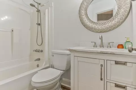 Bath - 5521 Ormond Dr, Pensacola, FL 32526 photo 2 of 6