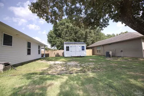 Exterior - 4925 Wabash Pine Ct, Pace, FL 32571 photo 3 of 4