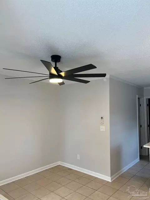 Dining - 6630 Applegate St, Milton, FL 32570 photo 1 of 1