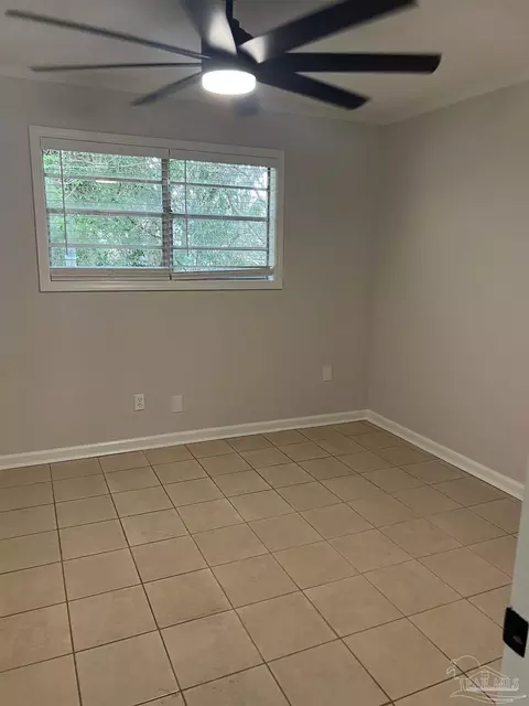 Bedroom - 6630 Applegate St, Milton, FL 32570 photo 2 of 7