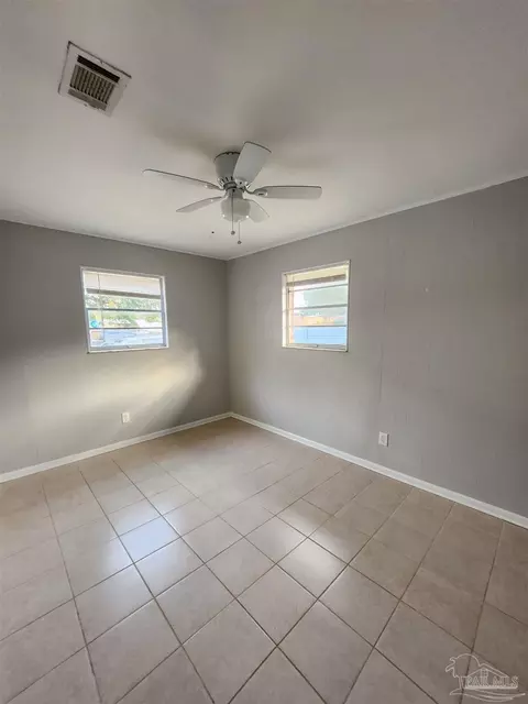 Bedroom - 6630 Applegate St, Milton, FL 32570 photo 4 of 7