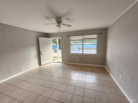 Living - 6630 Applegate St, Milton, FL 32570 photo 2 of 3