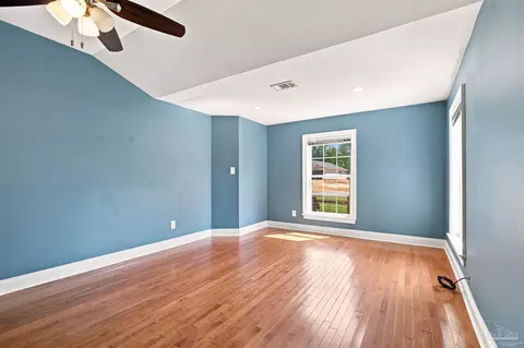 Bedroom - 3263 Damon Dr, Milton, FL 32583 photo 4 of 5