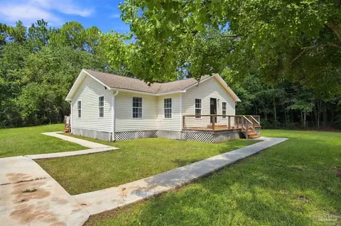 Exterior - 3263 Damon Dr, Milton, FL 32583 photo 2 of 3