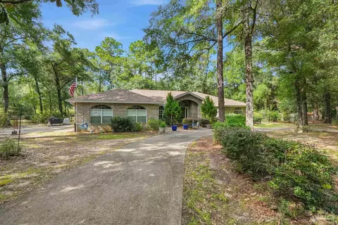 Exterior - 6932 Summit Pl, Milton, FL 32570 photo 3 of 18