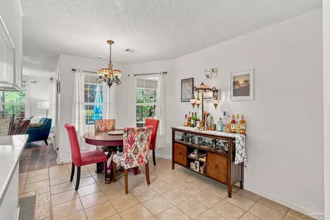Dining - 6932 Summit Pl, Milton, FL 32570 photo 1 of 3