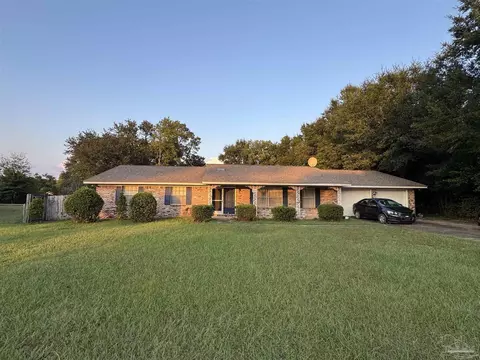 8280 Fordham Dr, Pensacola, FL 32514