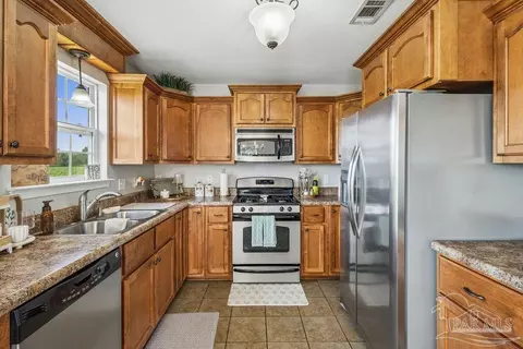 Kitchen - 4723 Our Ln, Jay, FL 32565 photo 2 of 2