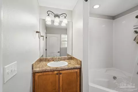 Bath - 4723 Our Ln, Jay, FL 32565 photo 3 of 4
