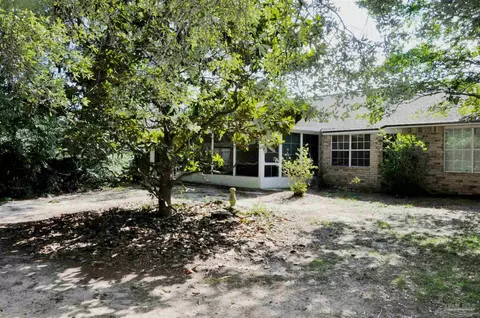 Exterior - 5930 Herlong Dr, Milton, FL 32570 photo 8 of 13