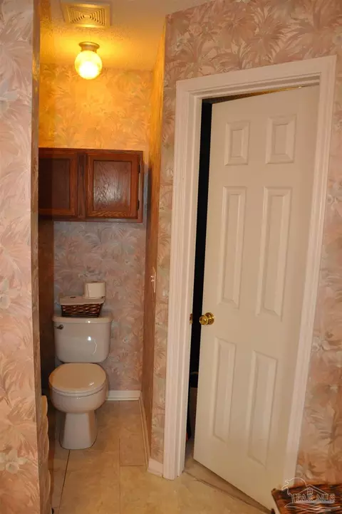 Bath - 5930 Herlong Dr, Milton, FL 32570 photo 4 of 6