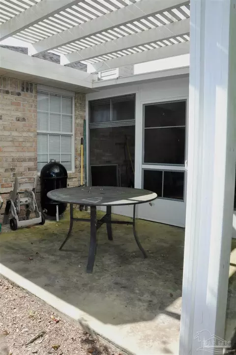 Exterior - 5930 Herlong Dr, Milton, FL 32570 photo 7 of 13