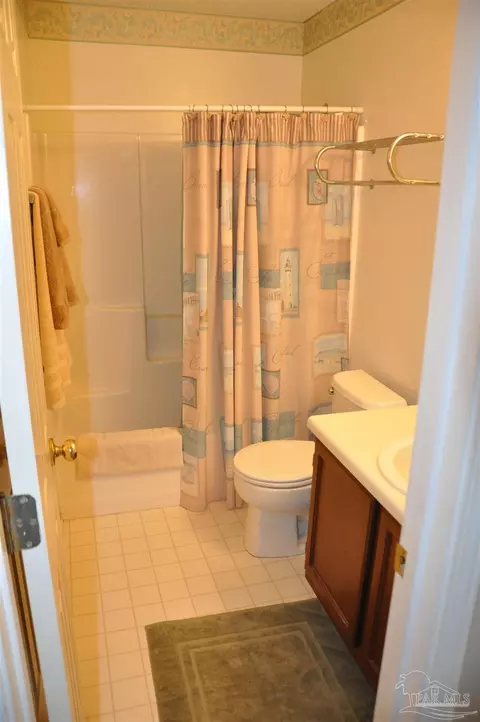 Bath - 5930 Herlong Dr, Milton, FL 32570 photo 5 of 6