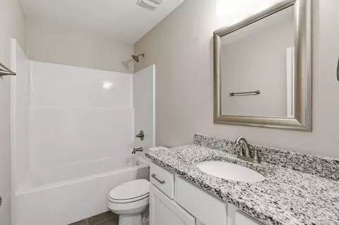 Bath - 4464 Rice Rd, Milton, FL 32583 photo 1 of 5