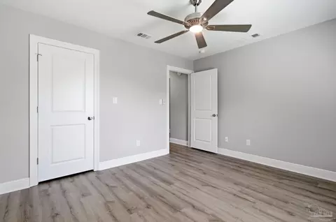 Bedroom - 4464 Rice Rd, Milton, FL 32583 photo 2 of 5