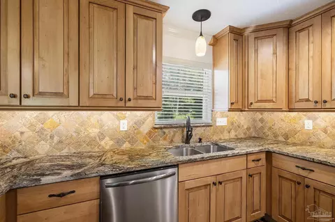 Kitchen - 1288 Eagle Dr, Cantonment, FL 32533 photo 2 of 4
