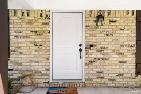 Entry Way - 1288 Eagle Dr, Cantonment, FL 32533 photo 1 of 5