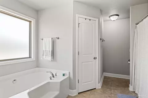 Bath - 6446 Benelli Dr, Milton, FL 32570 photo 2 of 4
