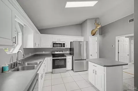Kitchen - 3516 Gardenview Rd, Pace, FL 32571 photo 5 of 5