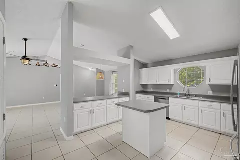 Kitchen - 3516 Gardenview Rd, Pace, FL 32571 photo 3 of 5