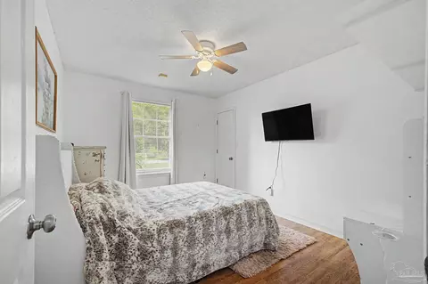Bedroom - 3516 Gardenview Rd, Pace, FL 32571 photo 6 of 7