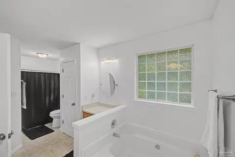 Bath - 3516 Gardenview Rd, Pace, FL 32571 photo 3 of 4