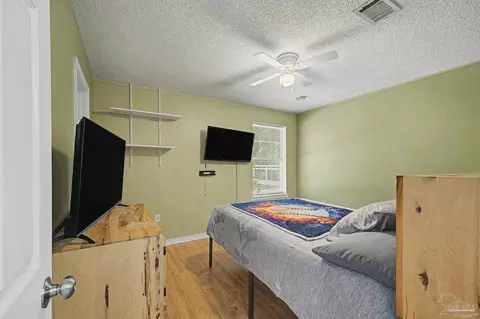 Bedroom - 3516 Gardenview Rd, Pace, FL 32571 photo 4 of 7