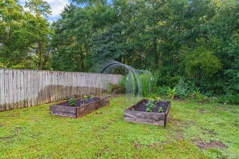 Exterior - 4052 Buttonbush Dr, Milton, FL 32583 photo 7 of 7