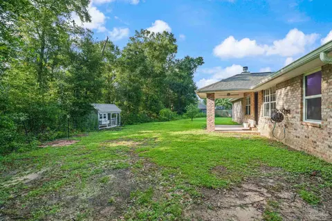 Exterior - 4052 Buttonbush Dr, Milton, FL 32583 photo 5 of 7