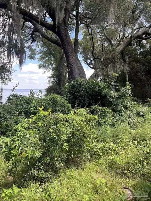 12820 Lillian Hwy, Pensacola, FL 32506