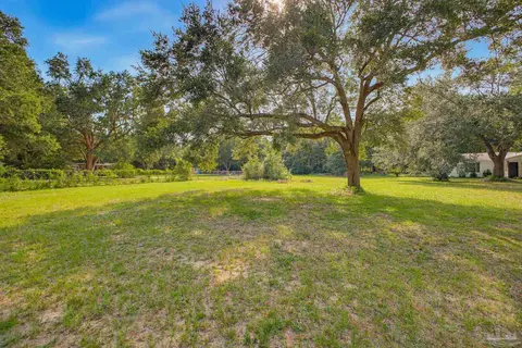 Exterior - 5575 Inwood Dr, Pace, FL 32571 photo 7 of 8