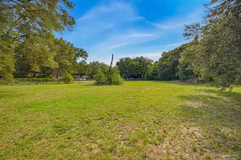 Exterior - 5575 Inwood Dr, Pace, FL 32571 photo 4 of 8