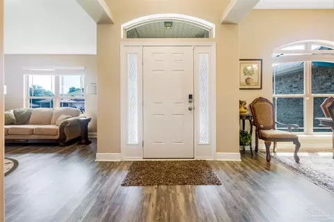 Entry Way - 4493 Hampton Bay Blvd, Milton, FL 32583 photo 2 of 7