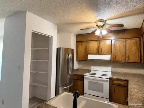 Kitchen - 5896 Cedar Tree Dr, Milton, FL 32570 photo 2 of 3