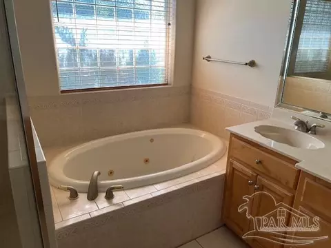 Bath - 5733 Cobble Creek Dr, Pace, FL 32571 photo 2 of 2