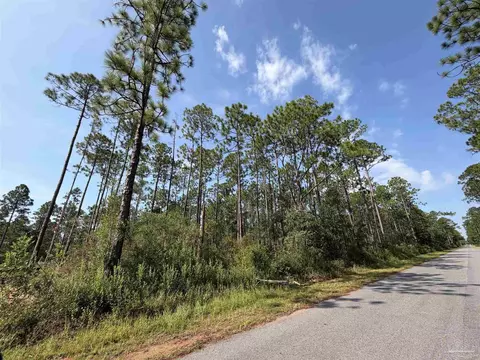 000 N 23rd Ave, Milton, FL 32583 photo 2