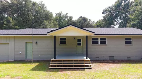 Exterior - 3920 Ranch Rd, Pace, FL 32571 photo 1 of 2