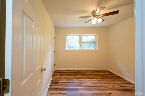 Bedroom - 3920 Ranch Rd, Pace, FL 32571 photo 5 of 6