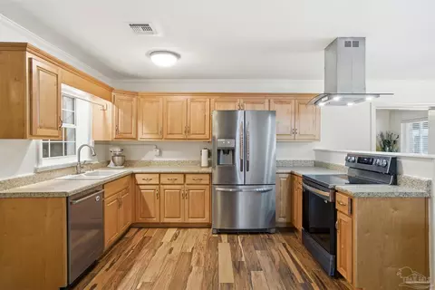 Kitchen - 4708 Dean Dr, Pace, FL 32571 photo 1 of 5