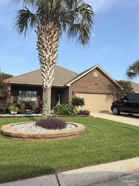 1740 Brantley Dr, Gulf Breeze, FL 32563
