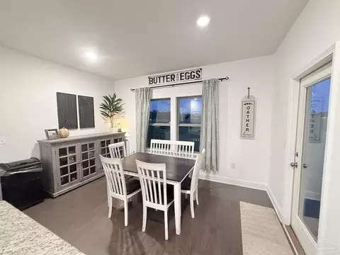 Dining - 2805 Gemstone Cir, Pace, FL 32571 photo 1 of 1